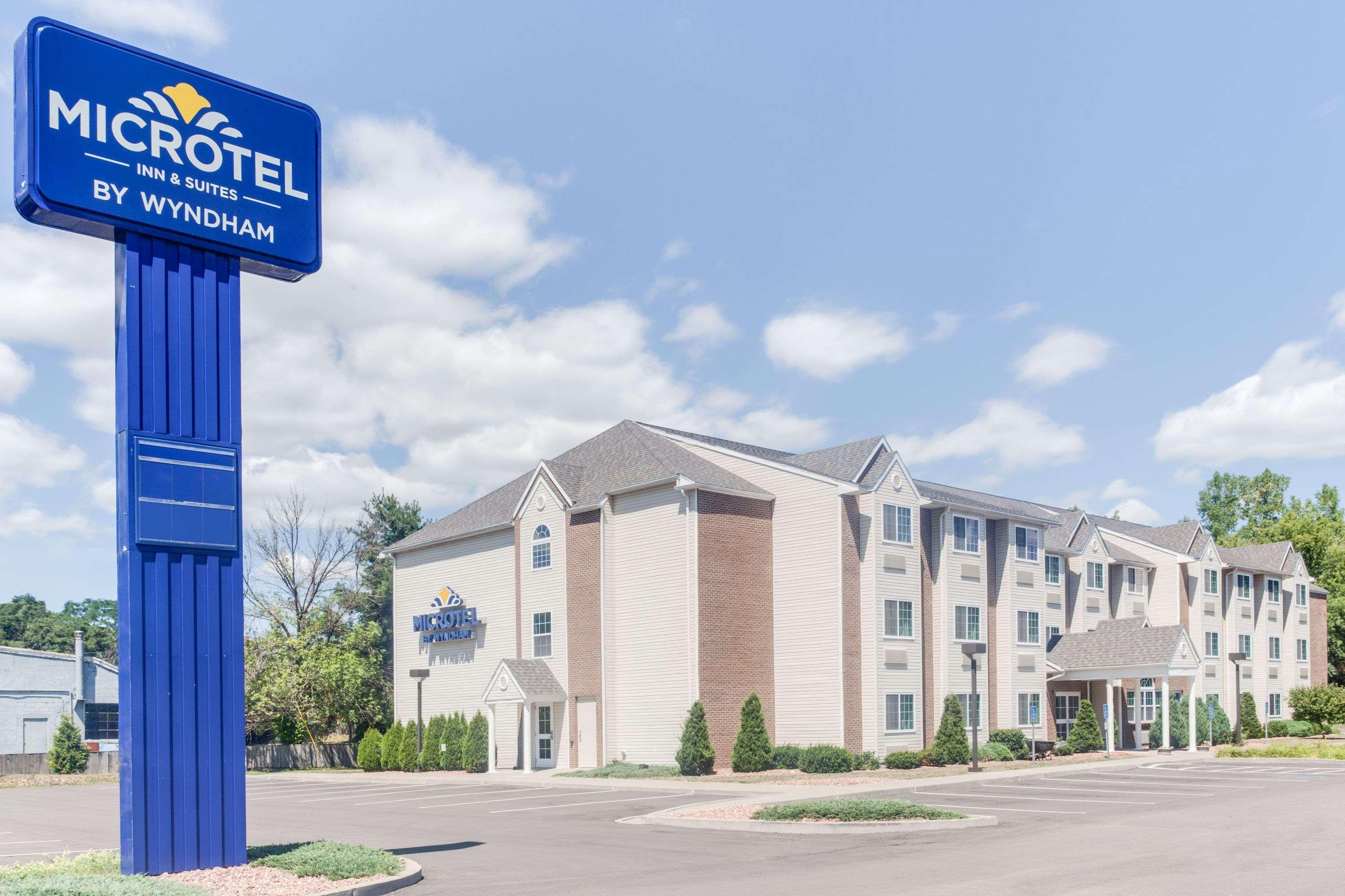 Microtel Inn & Suites Bath Buitenkant foto
