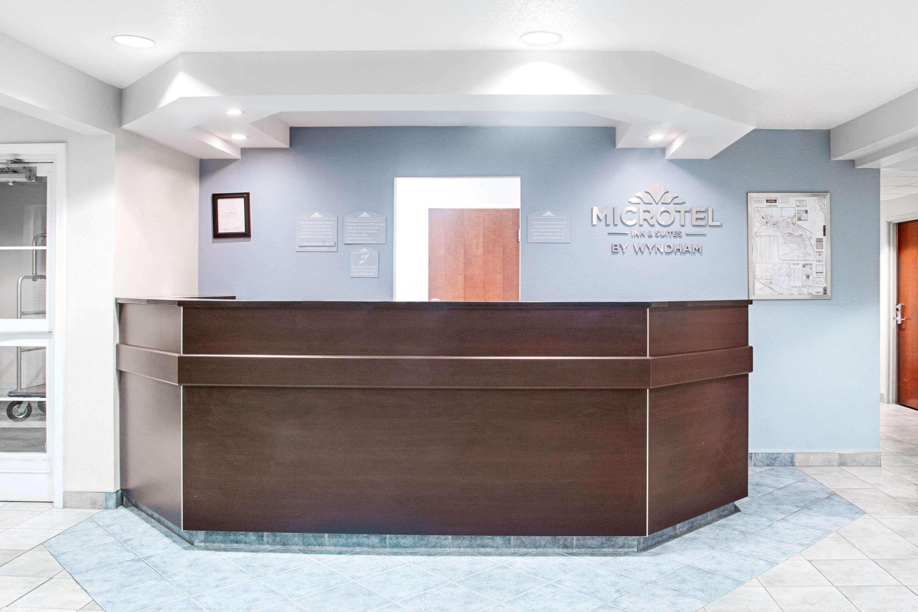 Microtel Inn & Suites Bath Buitenkant foto